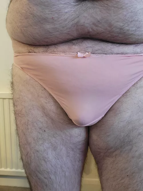 please fill my chat with degrading comments and tasks. I'm a horny pathetic beta Cuck eager to submit to you