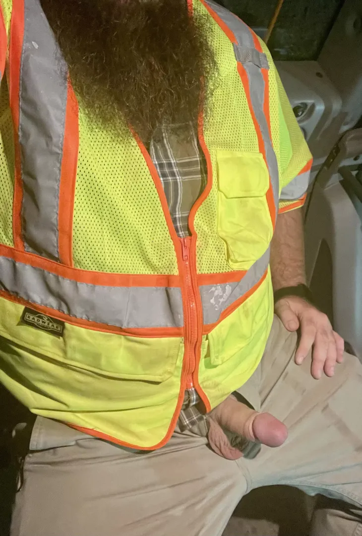 Slow night at work so here is a beard and boner to pass the time