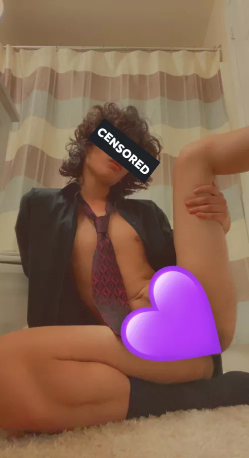 This office need more Hispanics don’t u think~💜