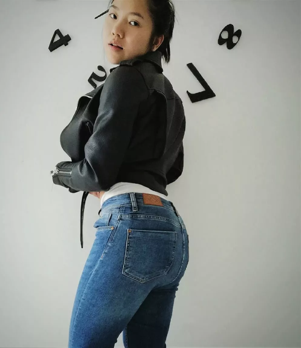 UPVOTE if you'd dare to go out like this π UPVOTE if you'd dare to go out like this π