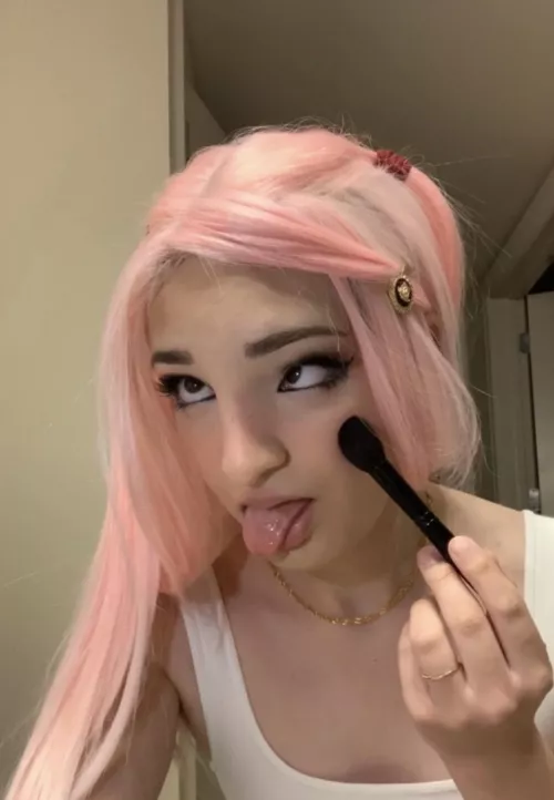 Who do I remind you of? I did this makeup and hair look; I’ll let you guess the inspiration! 🇬🇧🦄💖🏳️‍⚧️