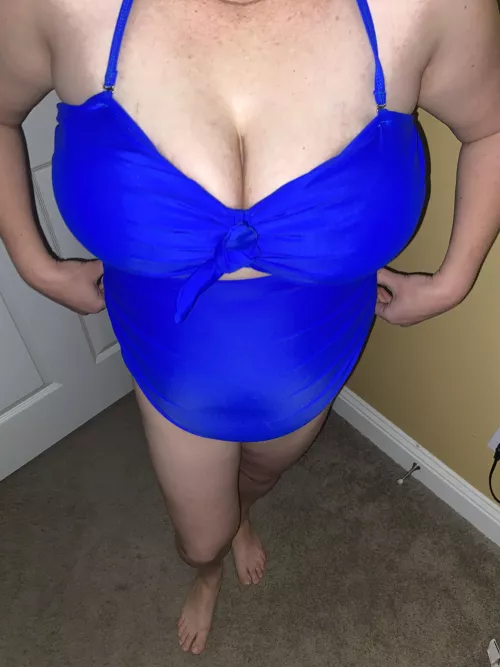 Would you come hit on me if you saw me out