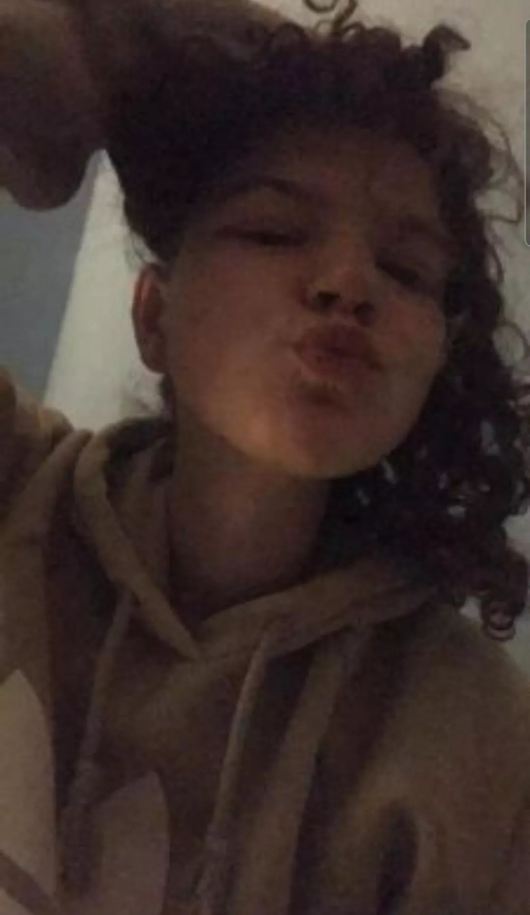 22 [FM4F] I'm looking for someone better than me to fuck my fiance behind my back then show me the videos and humiliate me