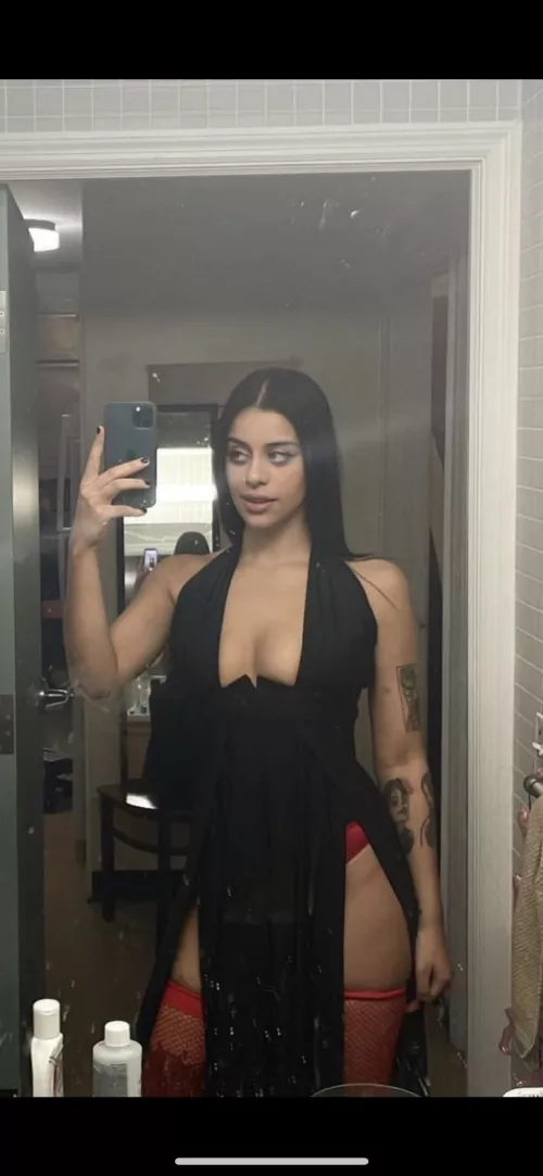 Anyone wanna have fun?😘