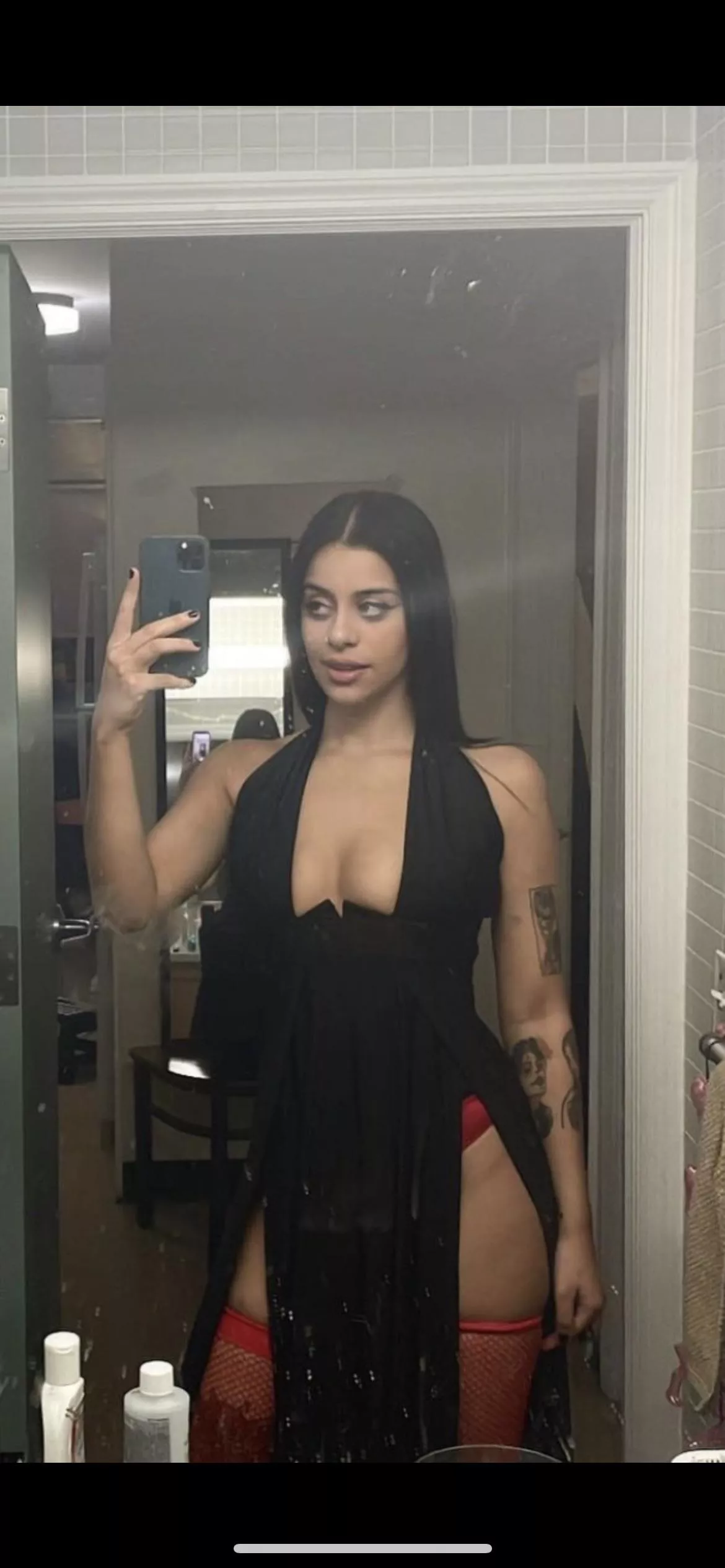 Anyone wanna have fun?😘