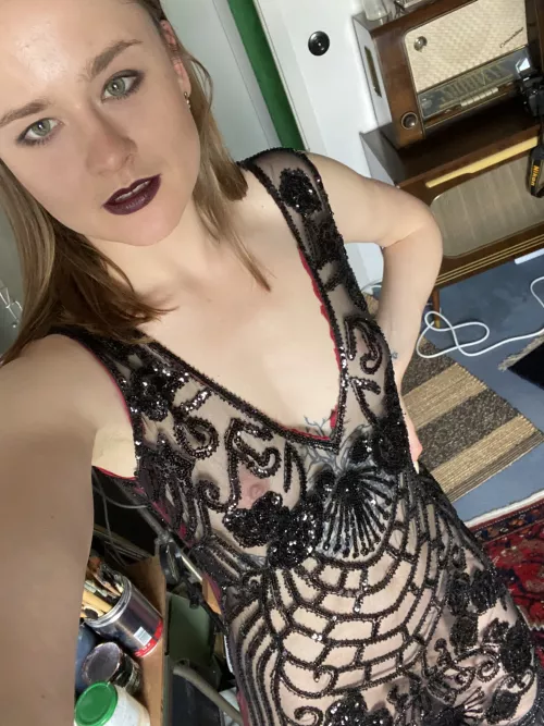 Do you want trickling my feet ?💛💙