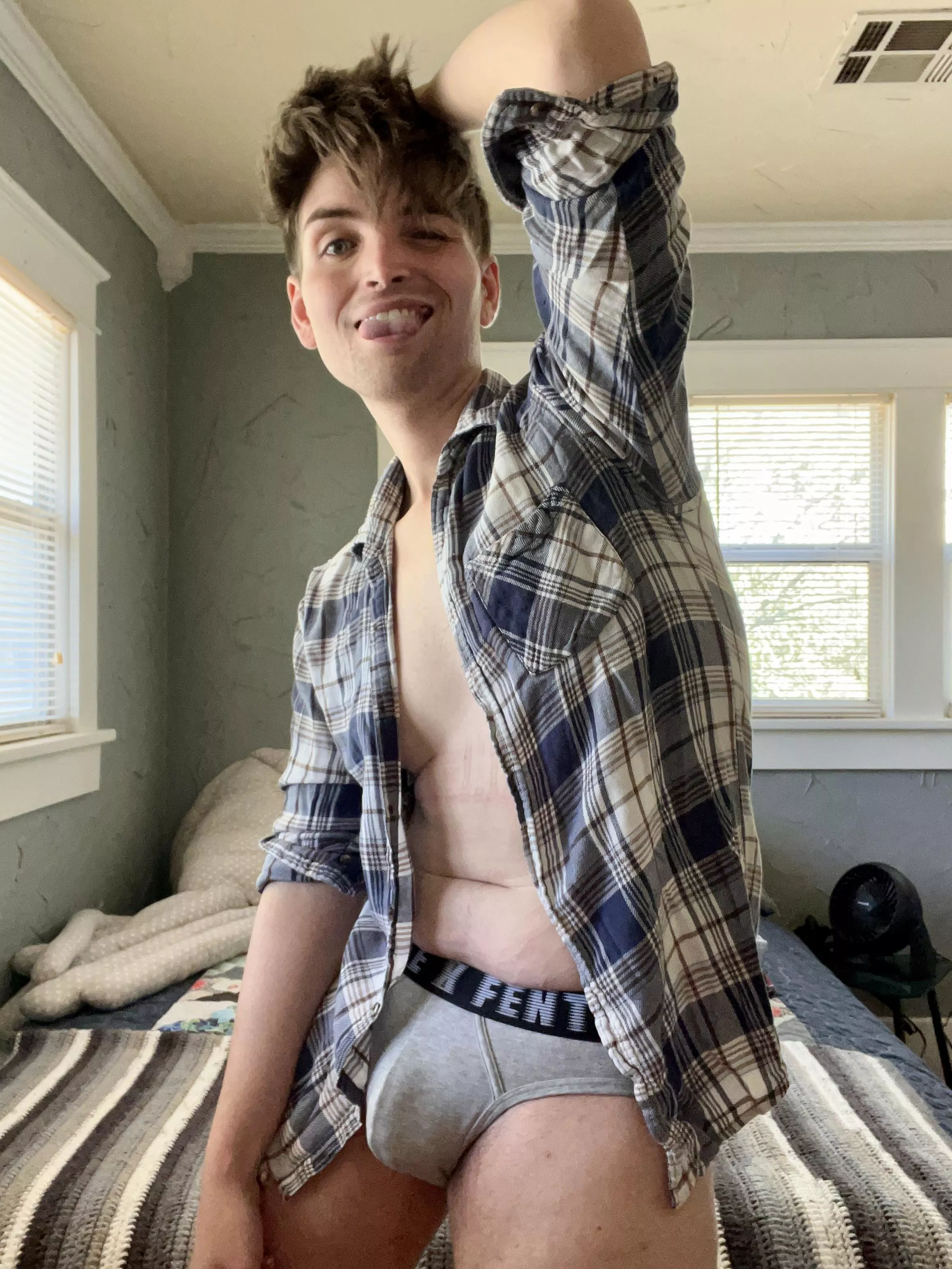 Gray always gives the best lines 😅