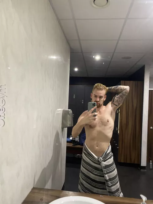 gym shower pits, follow my twitter thomiof69 for more