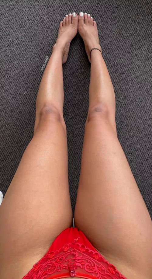 Massage me with your tongue. Start from my feet & then work your way up 😈💕