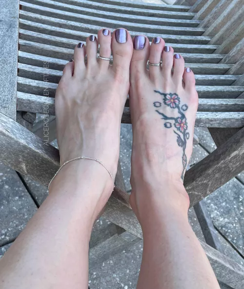 My feet would prefer sitting on your lap as opposed to this chair 🤭