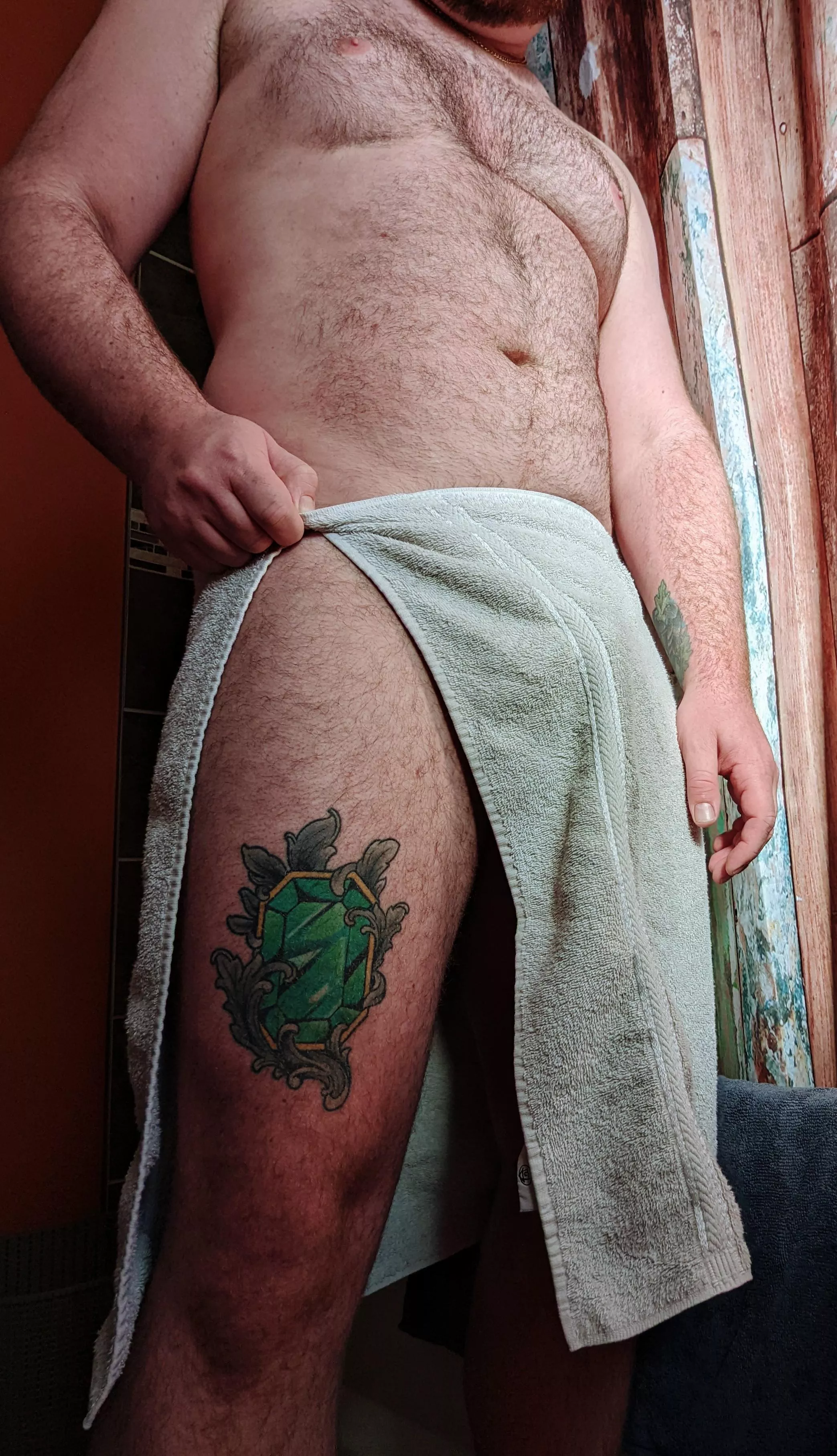 My towels are too small for this thicboi bod 🙈