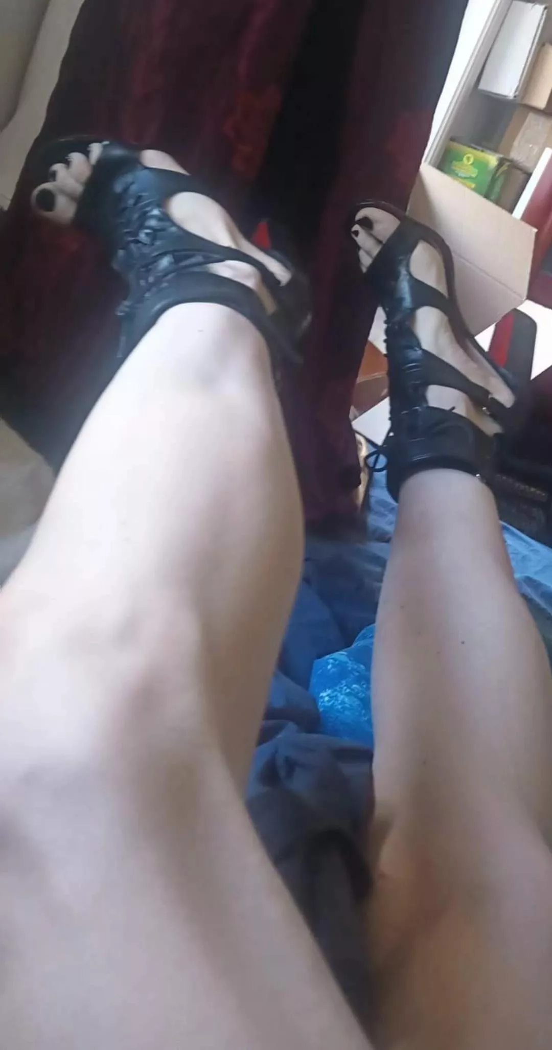 painted toes and my favourite rave heels