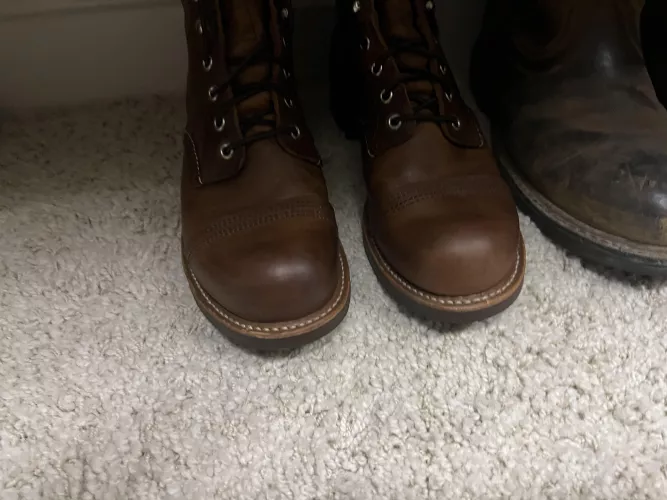 Why is the toe on one of the boots lighter than the other? Is it cause for concern?