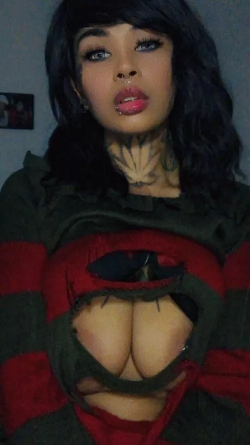 1 2 freddys coming for you 3 4 better lock your door