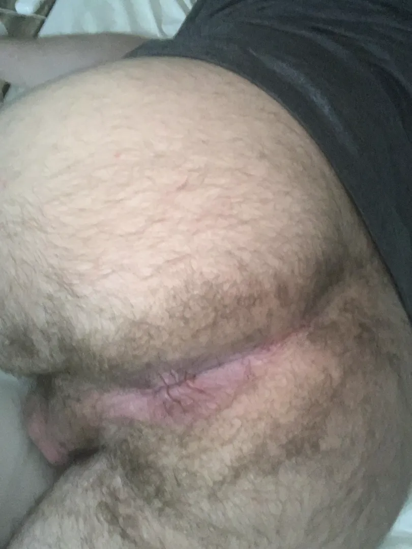 21 - would any older guys want to use my hairy butt?