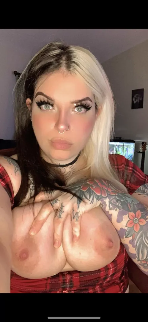 Did you know it’s suck on a fluffy nip day? Or is that every day? ☺️