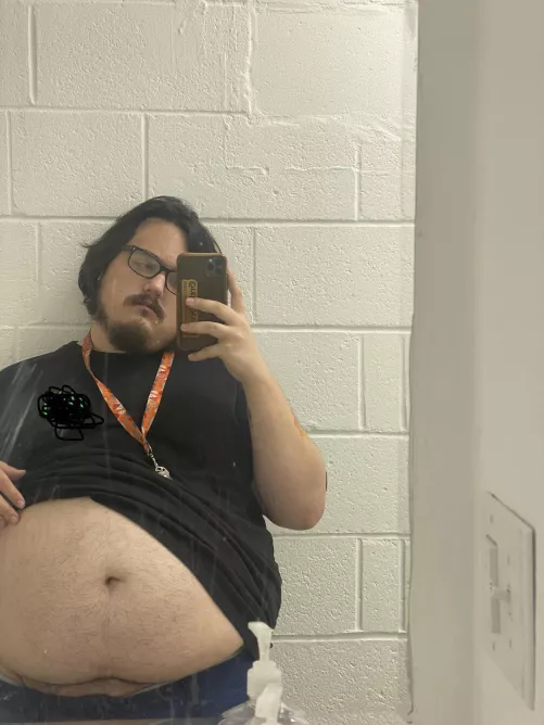 Don’t really ever feel sexy but i took this photo today and i really liked it.