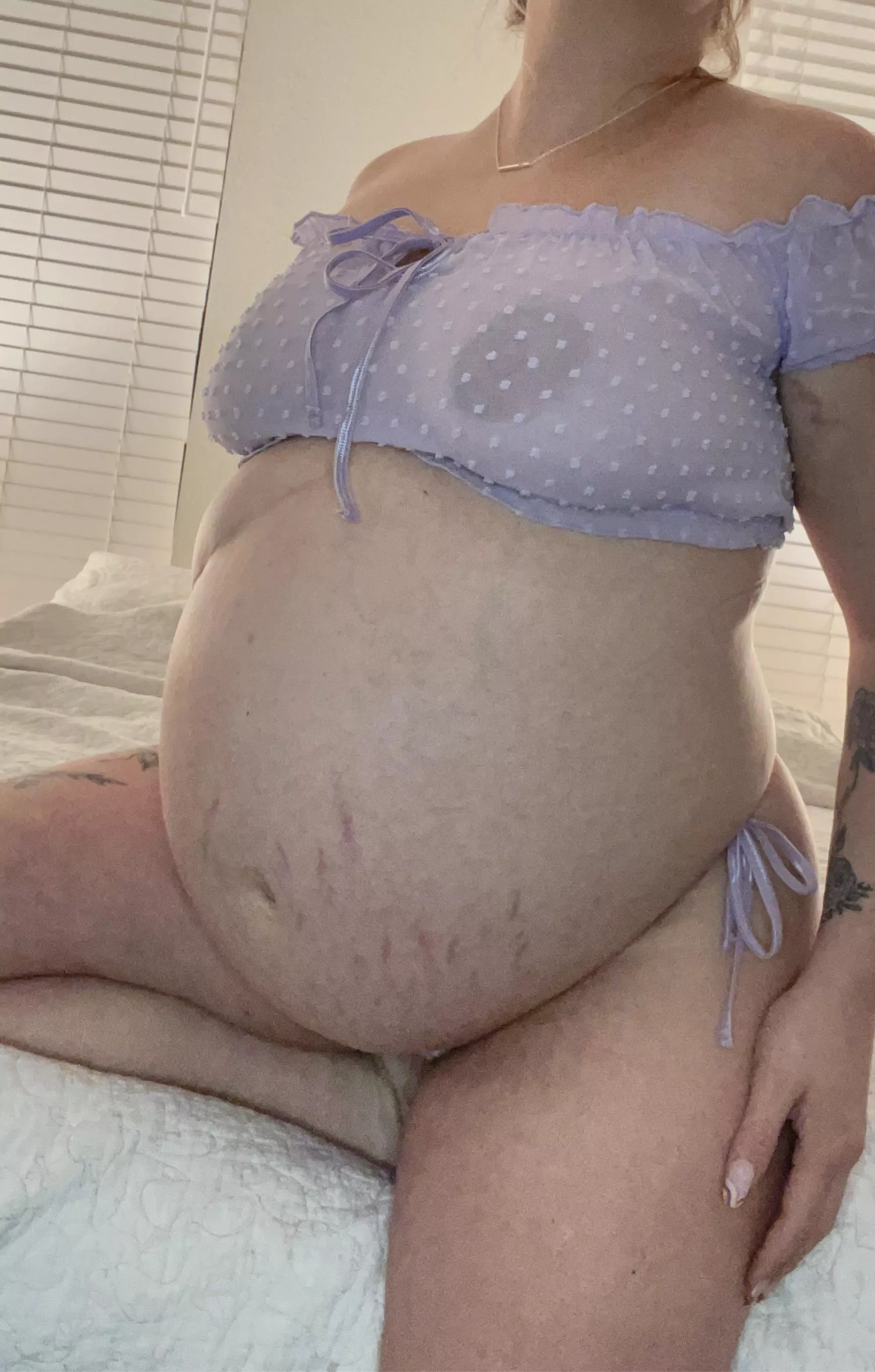 Goood morning babes. Who’s horny?!