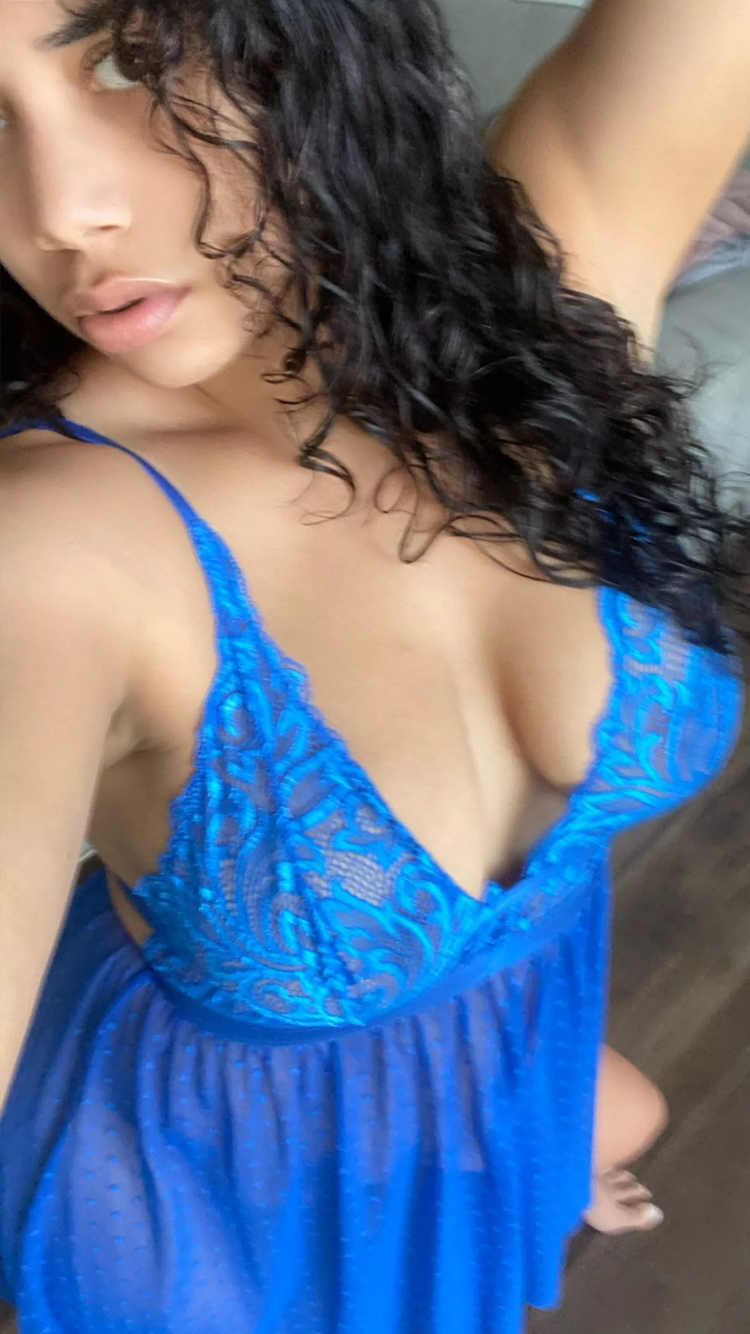 I'm 5´6 so it's hard to carry these watermelons 🍉😆