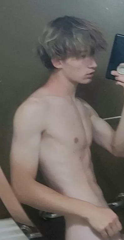 Is a twink with muscles ok?😅