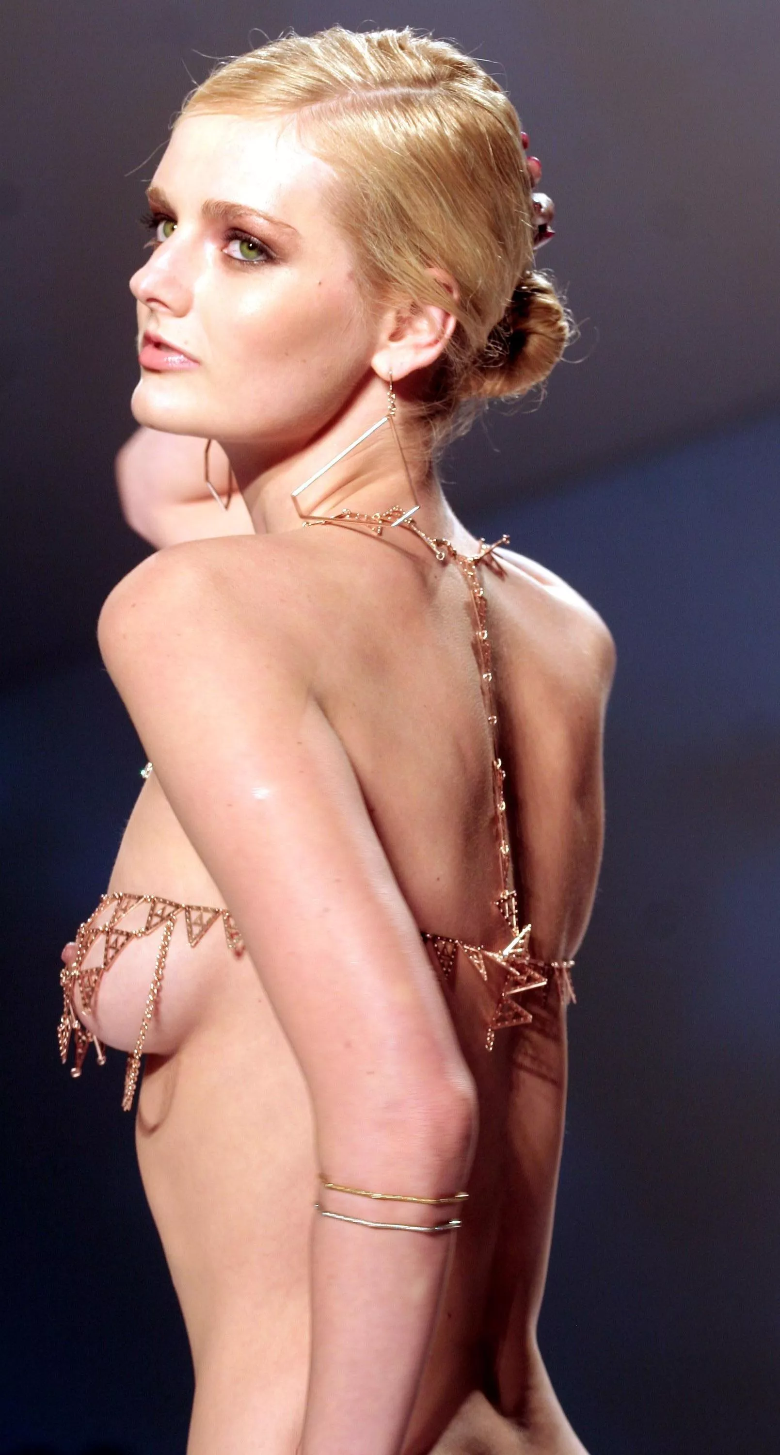 Lydia Hearst Lydia Hearst