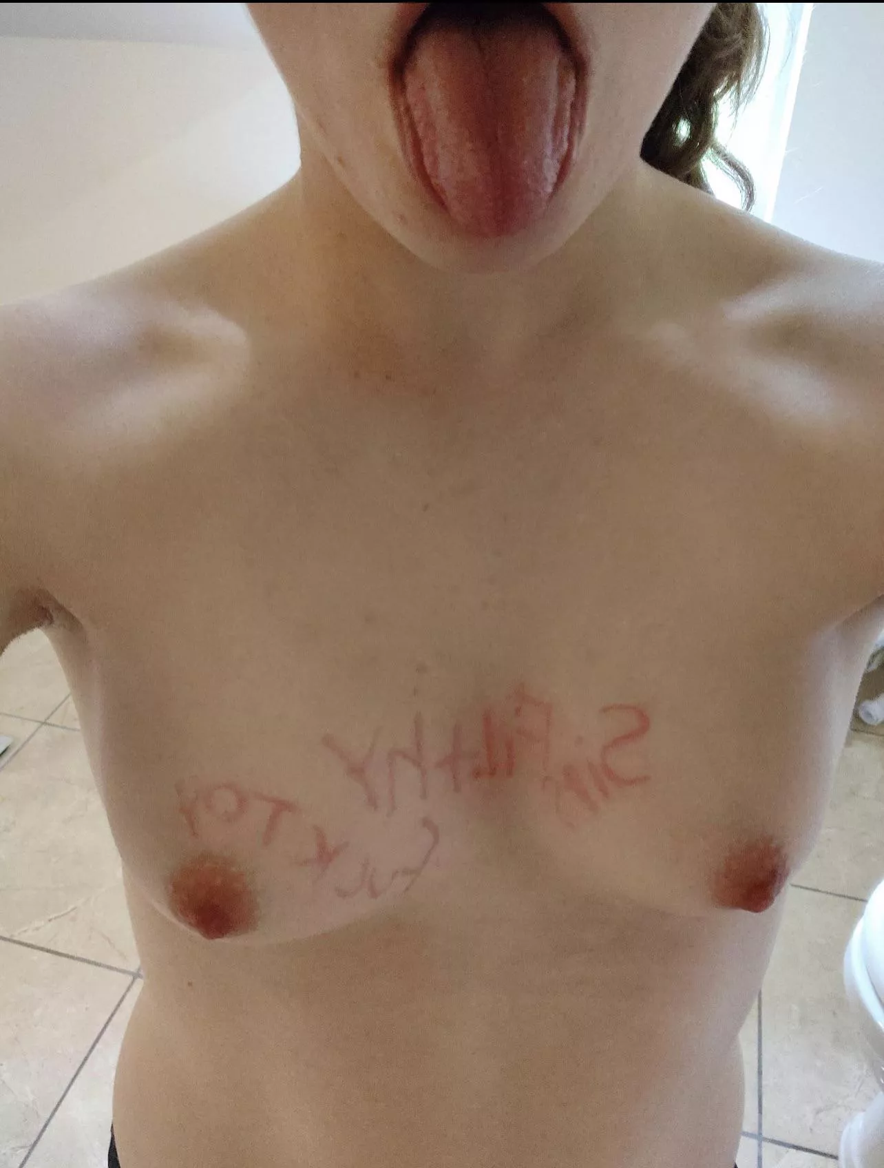 Show me what you’d stick here;)