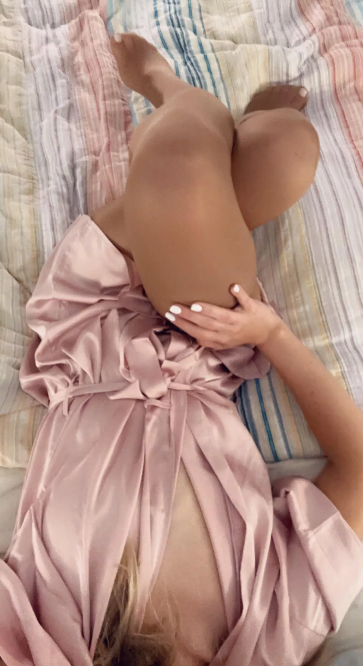 Silk robe pantyhose fresh pedi and nails in white 😍🥰😘