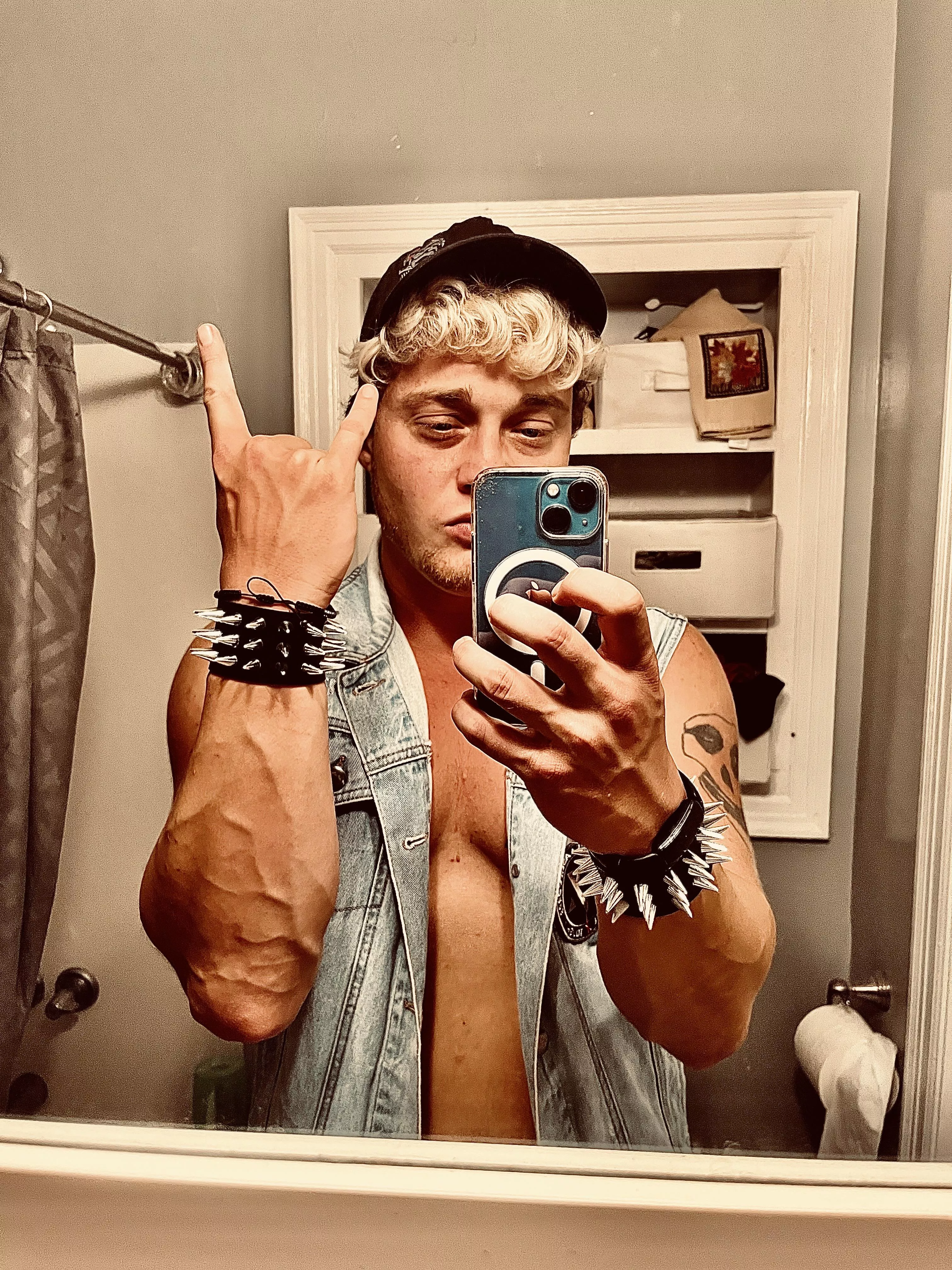 Start your Sundays with farmer’s walks and thrash.