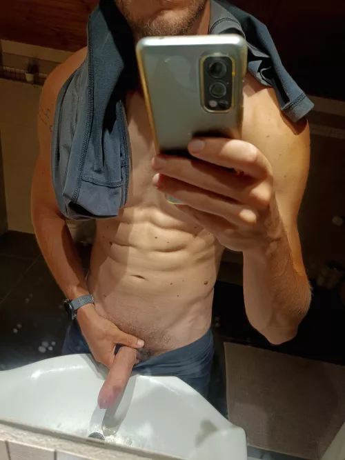 That's what a real alpha looks like 😉