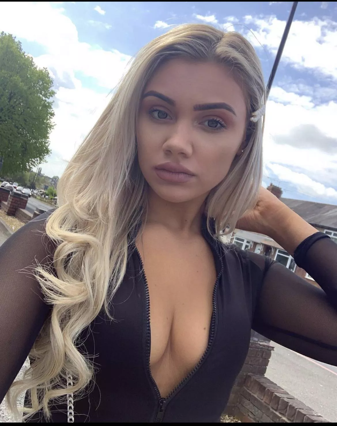 Blonde chav 🔥