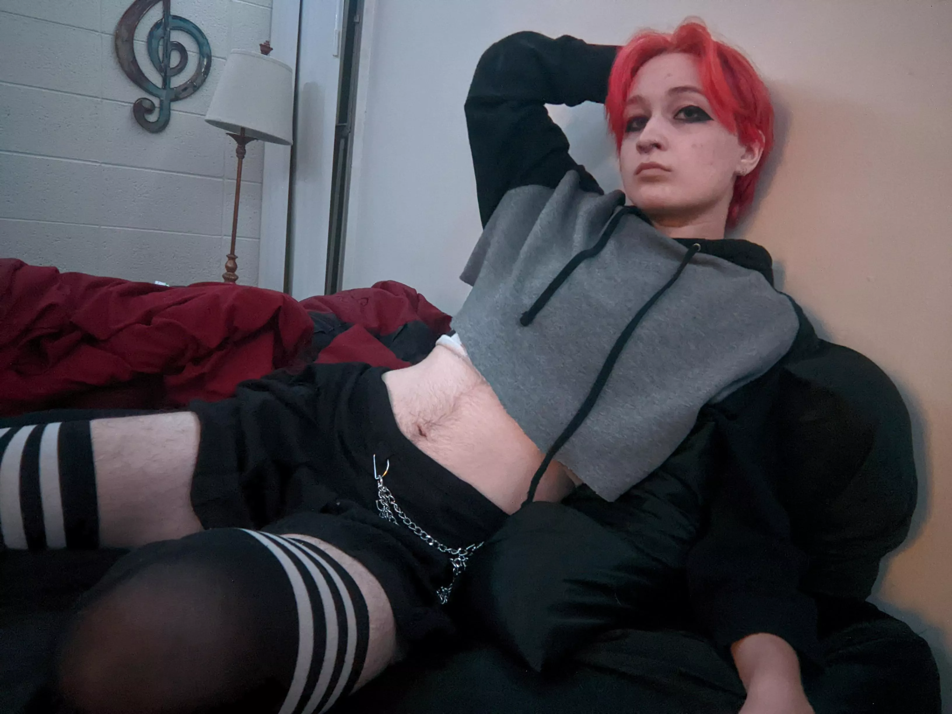 Hairy boi tummy 💕