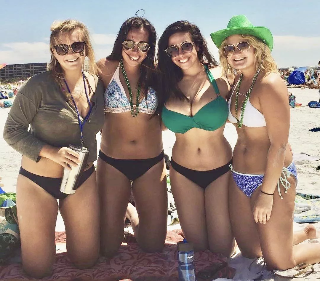 Her friends are green with envy…