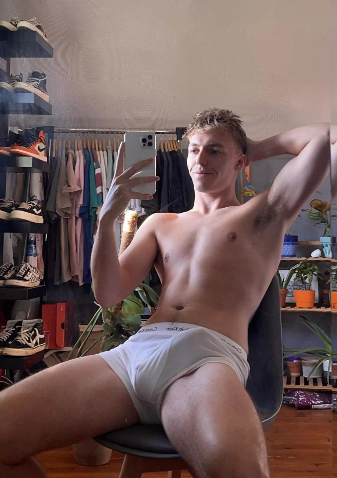 I love my bulge in white Calvin’s