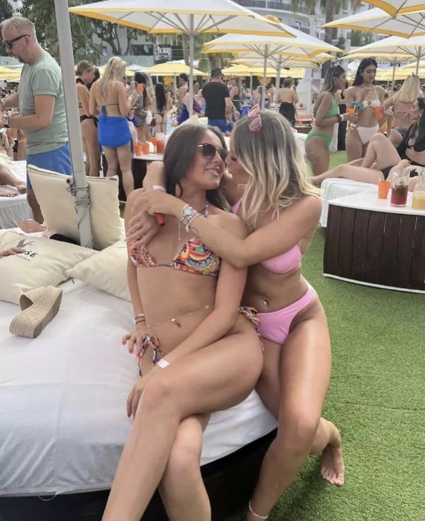 Jus a little bit more plz Jus a little bit more plz