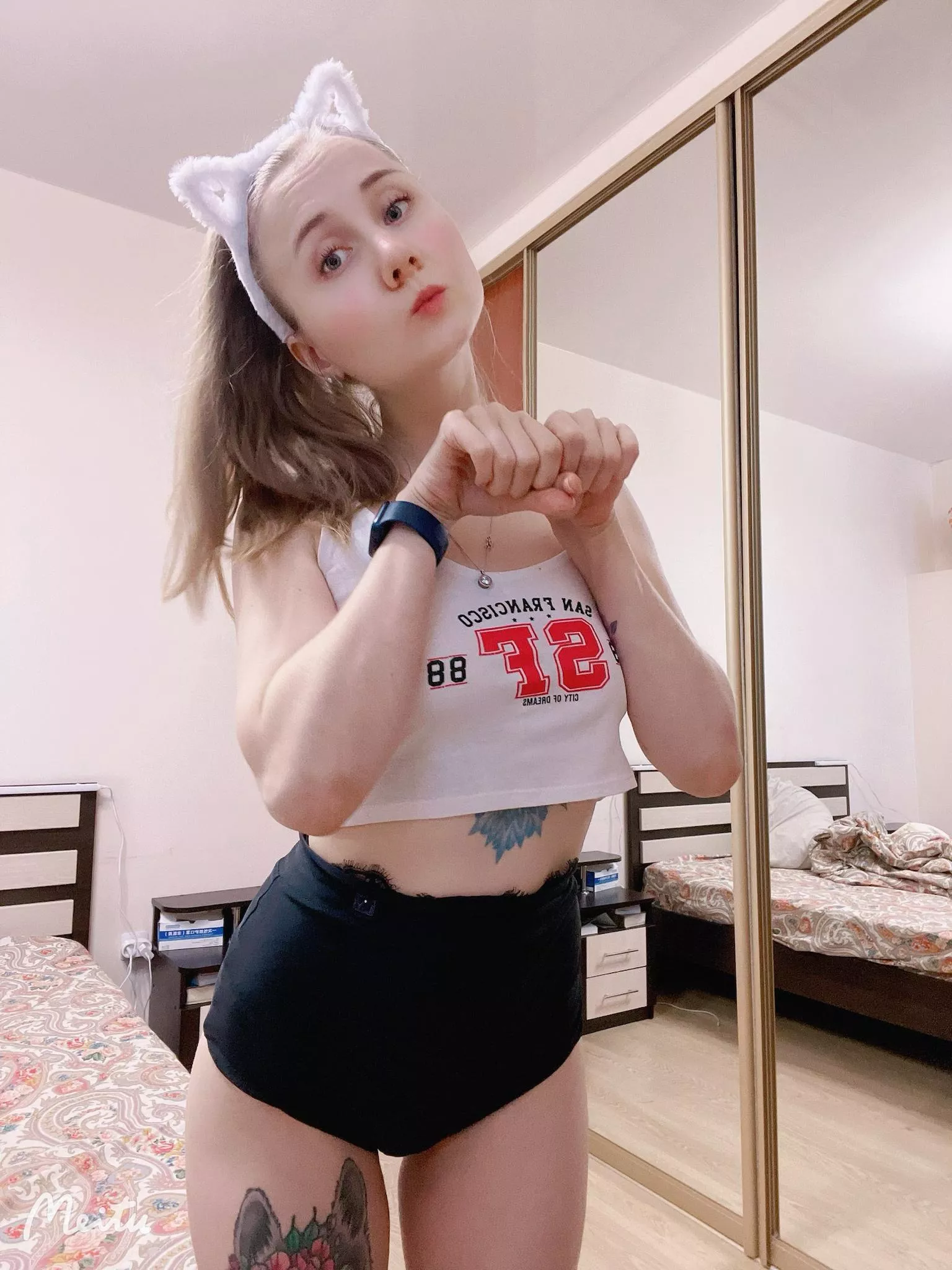 Just sending out kiss to whoever may need one today!🤍