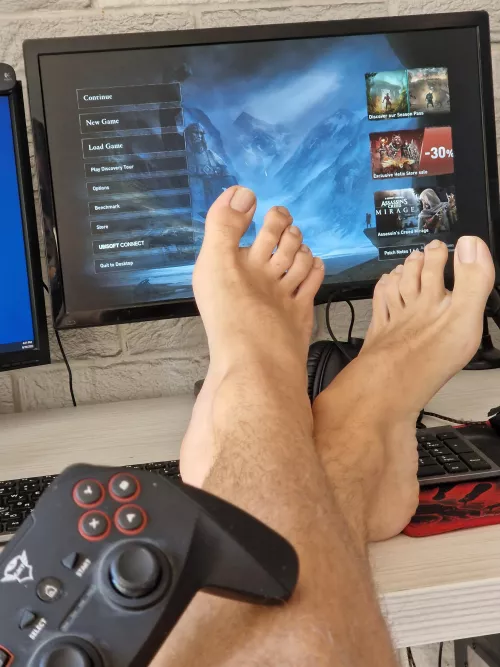 Who wants to play with me 😏