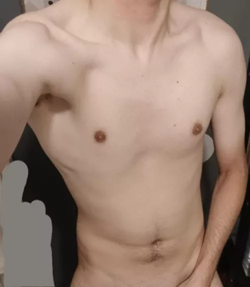An Honest opinion, Do I look ok? 21 years old, 140 pounds, 5.9ft