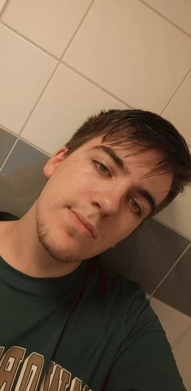 Anyone else obsessed with Splatoon 3 right now?