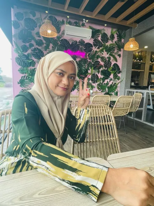 innocent hijab teacher... what are your thoughts