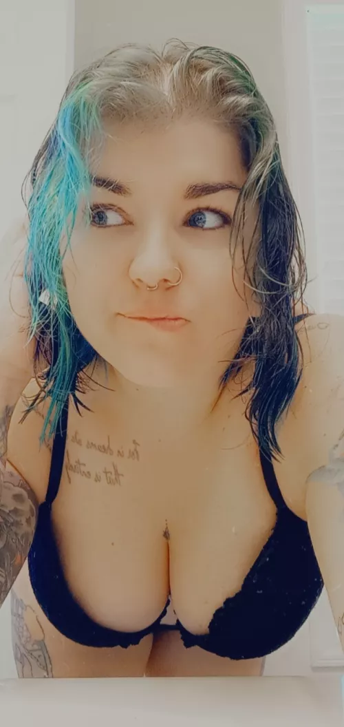 just getting out o[f] the shower. 💕