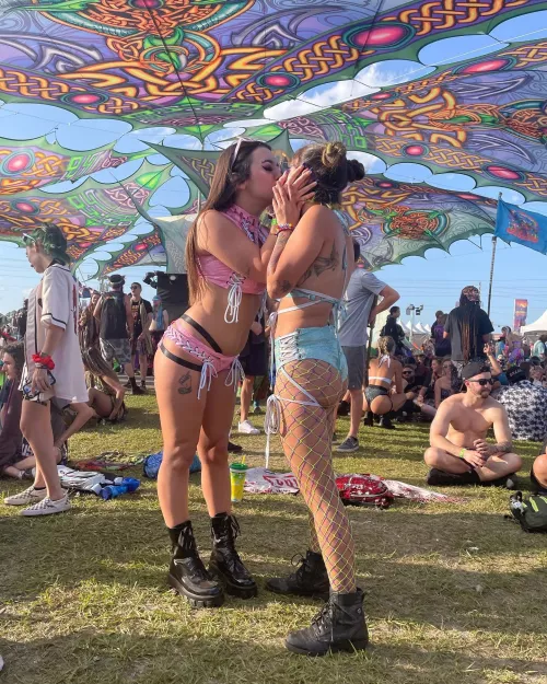 Nothing better than a kiss from a hot girl at a festival