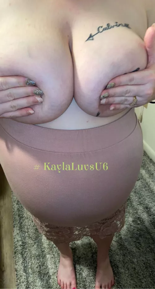 Pregnant and horny 😈