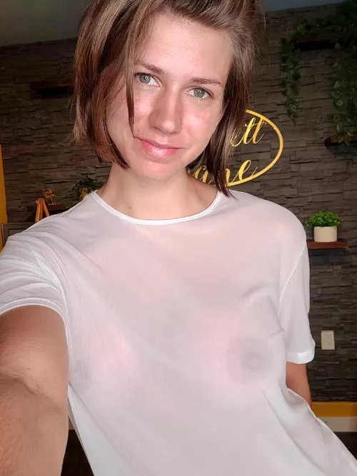 Relax, Scarlett’s here 😏