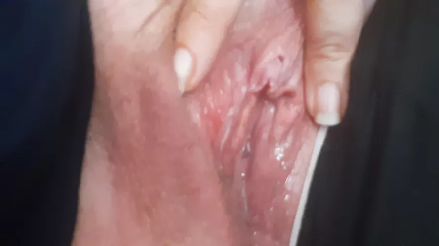 sharing with strangers makes me drip