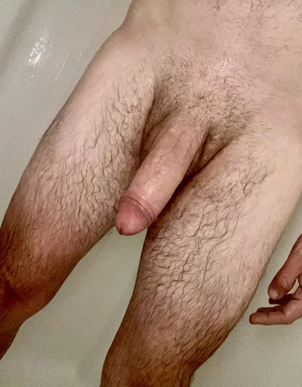 Showin off here after in the showers because i’m lucky to rock this pipe