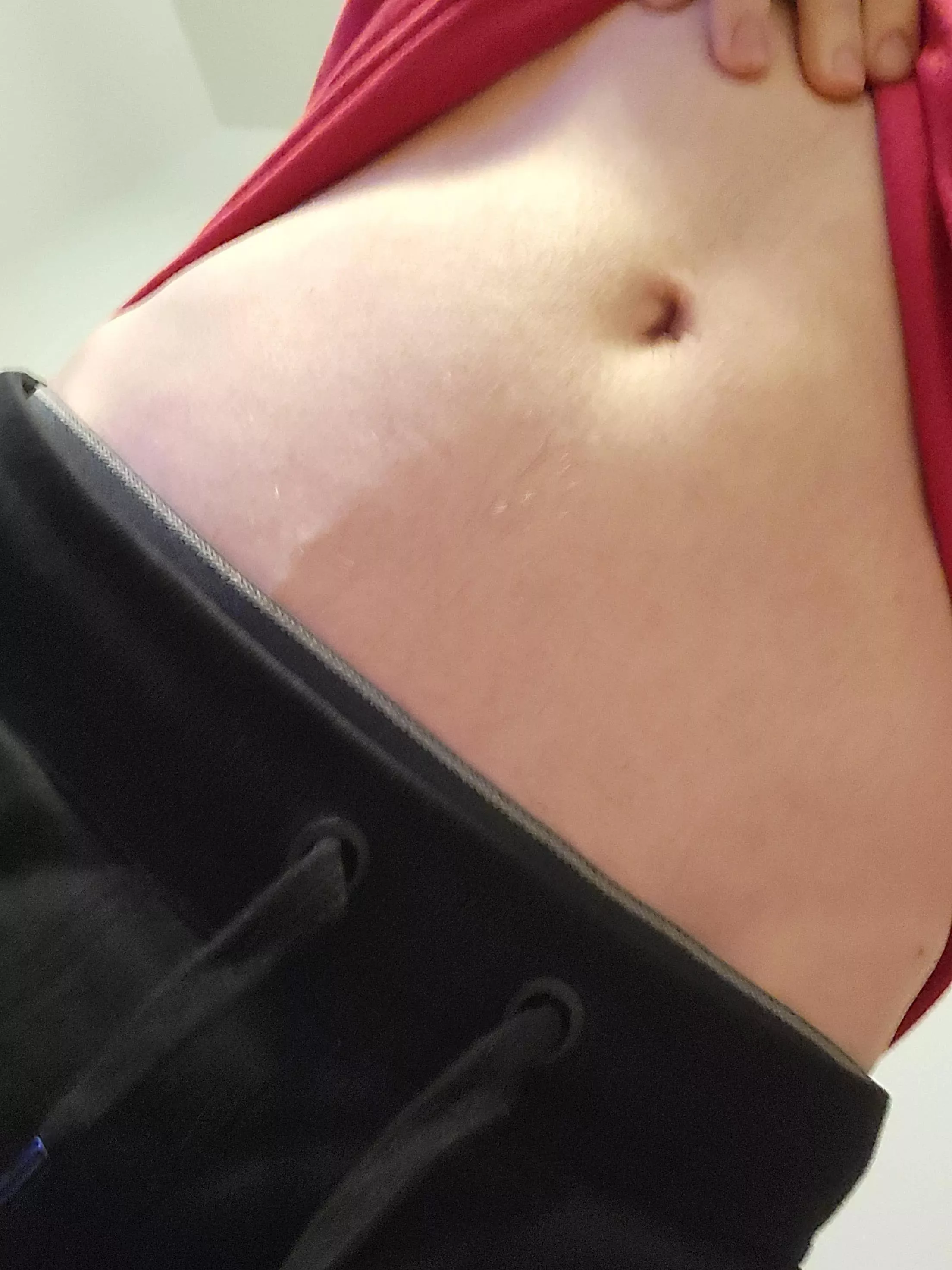 think you'd wanna wrestle with a 5'3 105lb femboyyy?