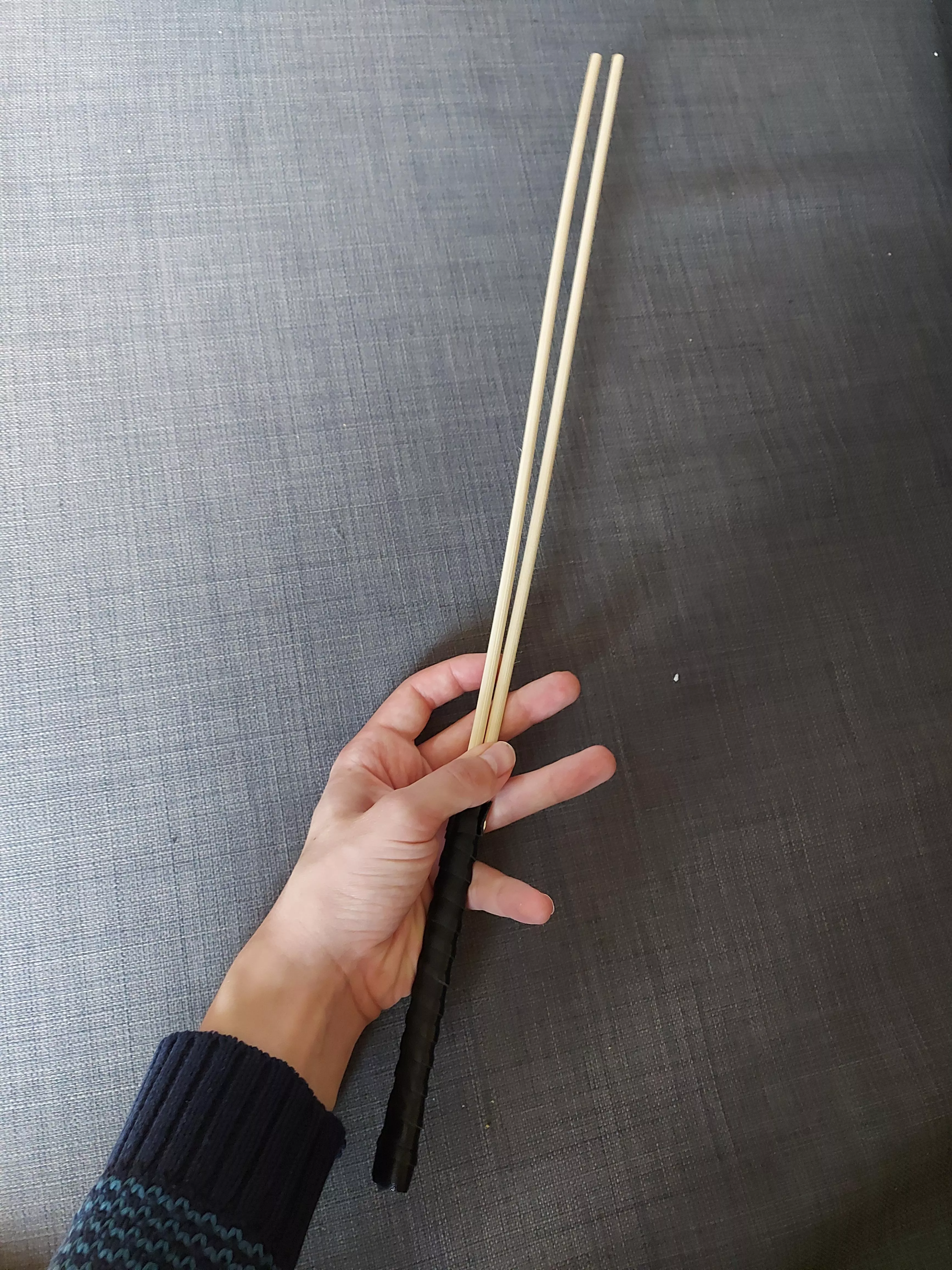 What's the difference between normal and double canes in terms of marks and pain ?