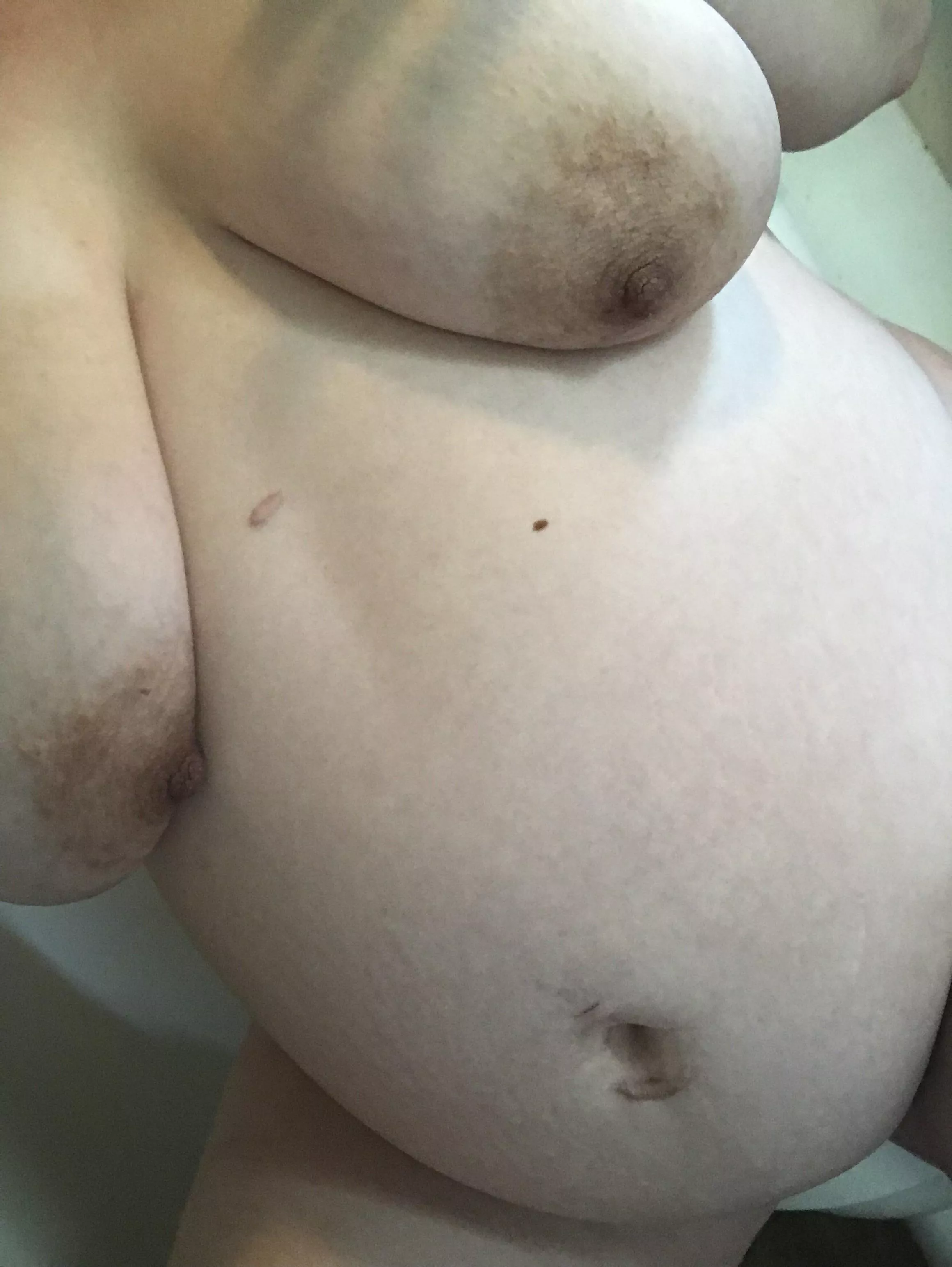 23 weeks pregnant and loving every bit of it. Do you?