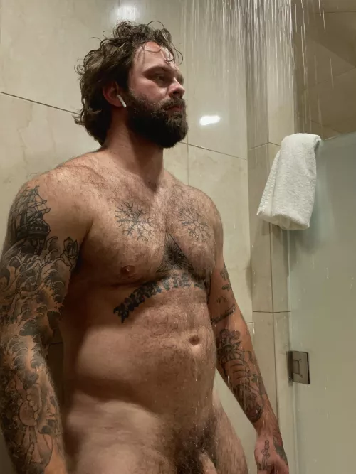 (35) views from the shower 🧼 💦