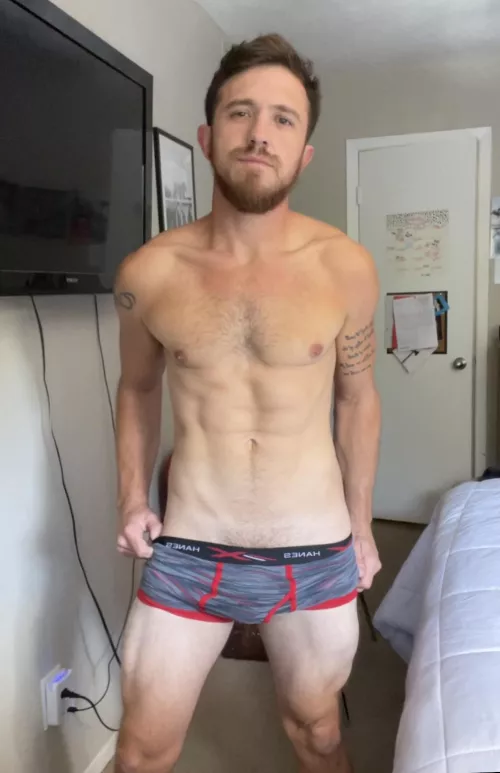 Decided to post again, had to show off after all the hard work I put into getting in shape :)